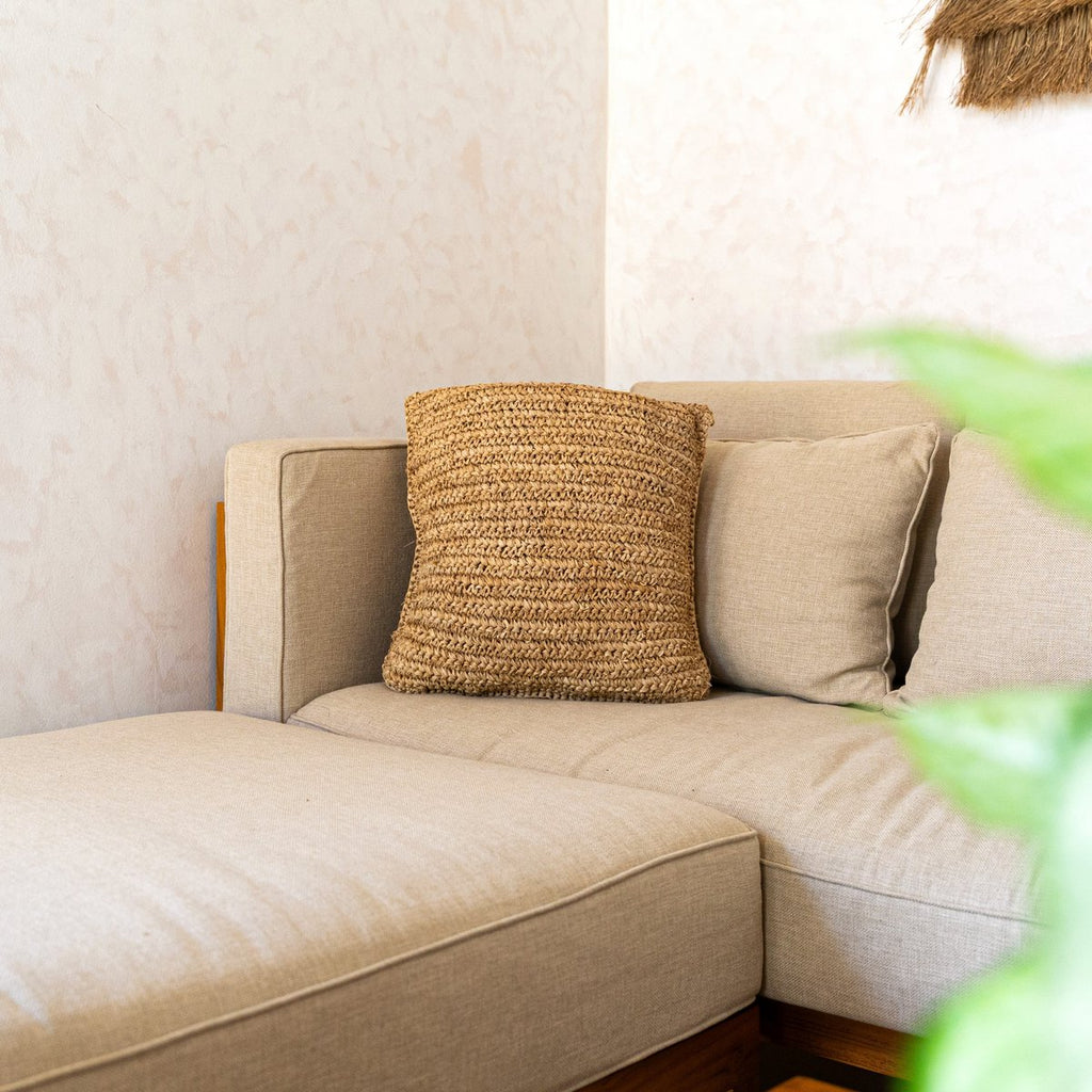 Boho kussen gemaakt van raffia - 40x40 cm decoratief geweven kussen - sofa kussen - natuurlijk beige vierkante kussen handgemaakt van raffia jiwa