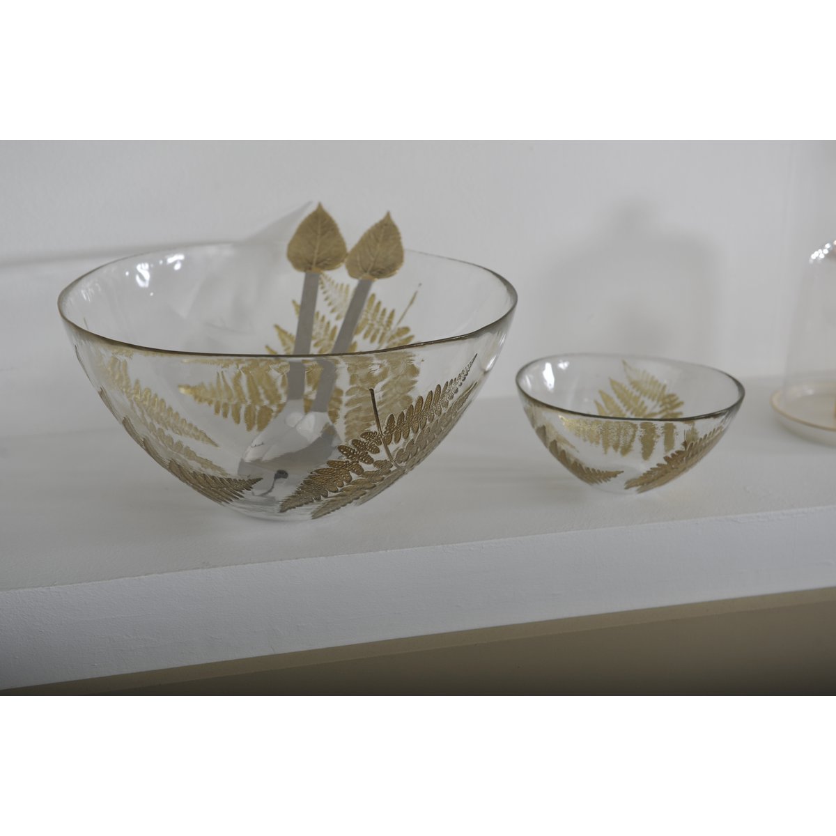 Transparant saladyier gouden blad