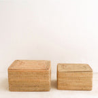 Opbergmand met deksel – Plankmand gemaakt van beige rotan – Handgeweven decoratieve mand GRAHA (2 maten)