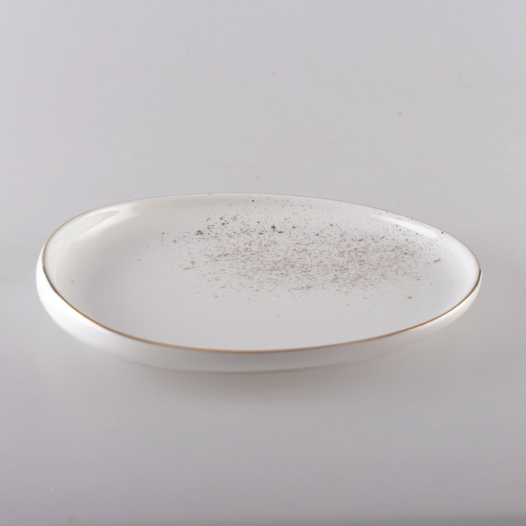 Witte ovale dessertplaat