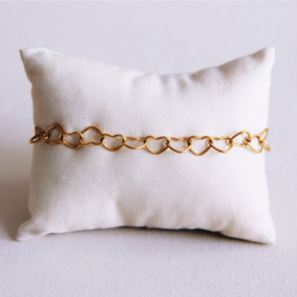 Gekoppelde harten armband